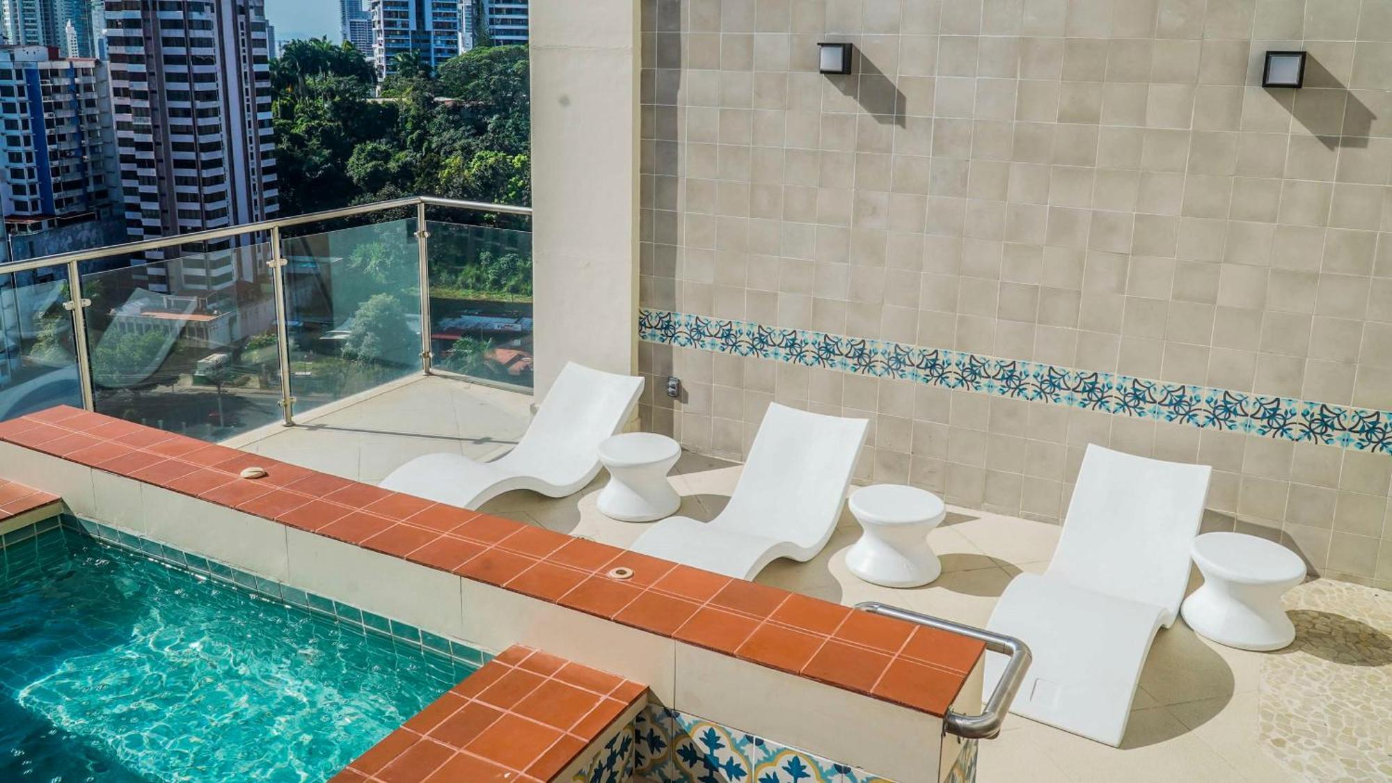 Hilton Garden Inn Panama City Downtown, Panama Exterior photo