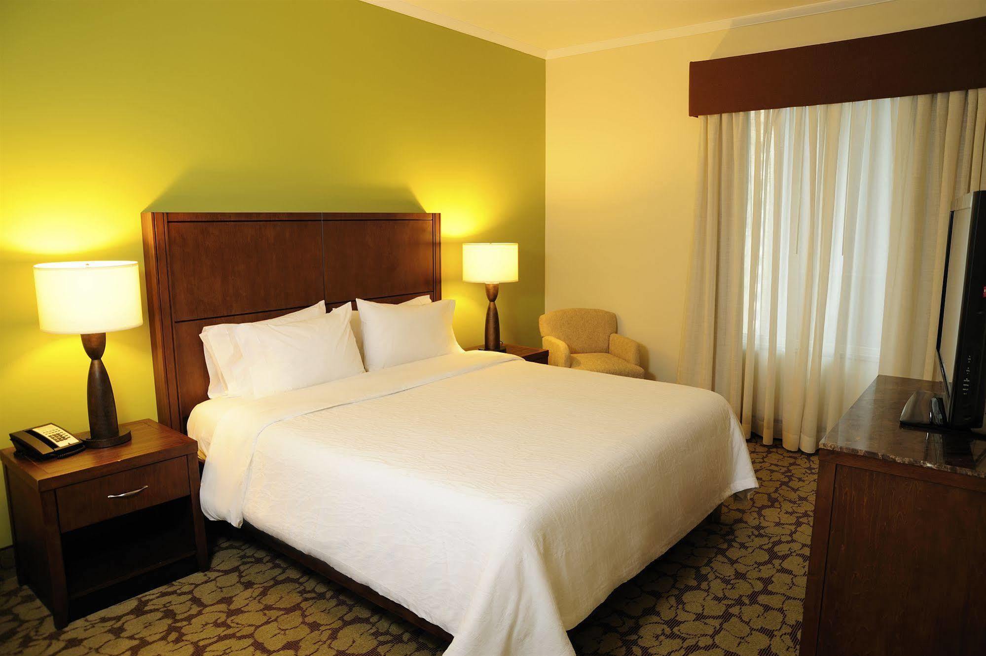 Hilton Garden Inn Panama City Downtown, Panama Exterior photo